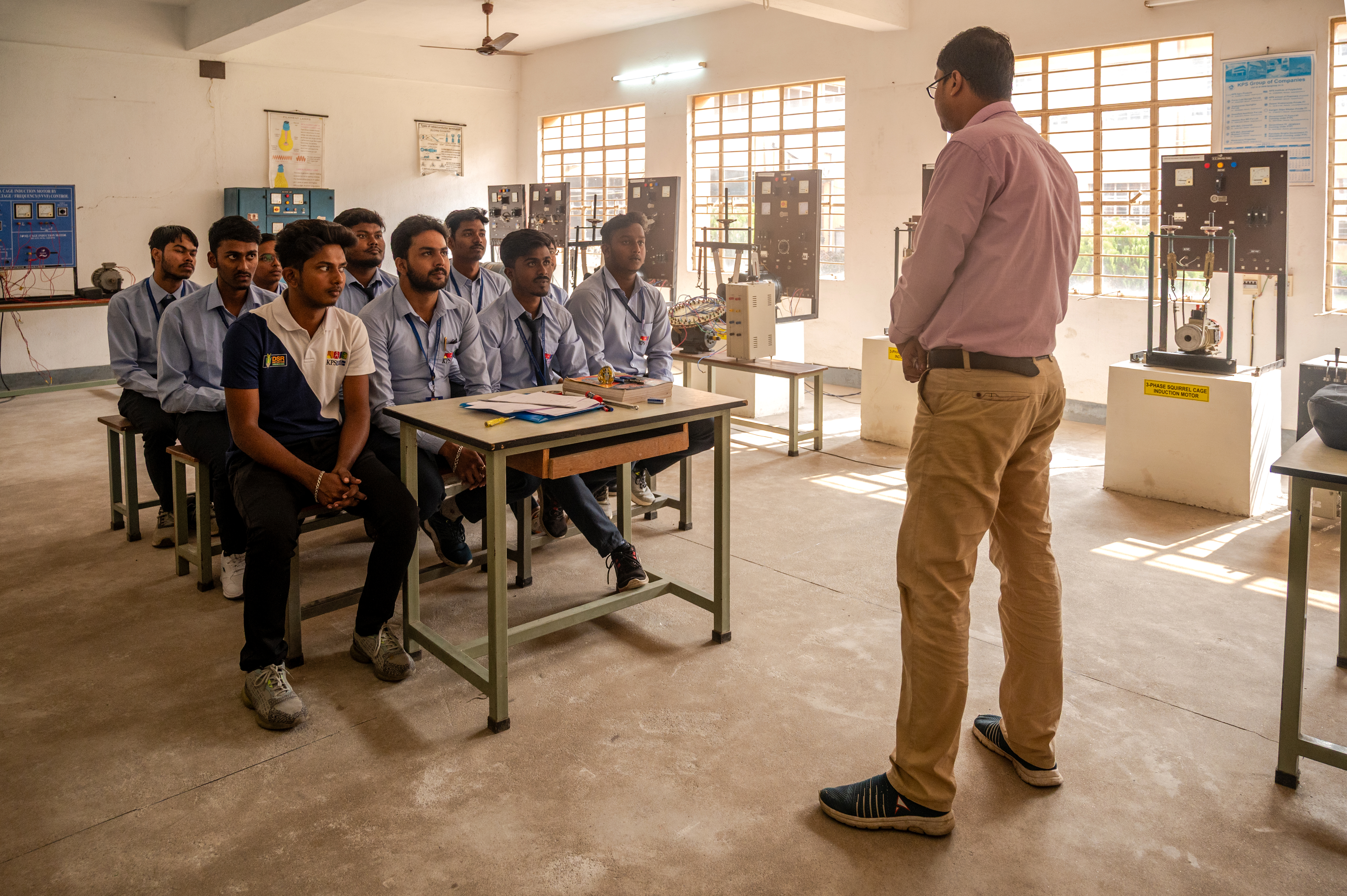 Electrical engineering laboratory session